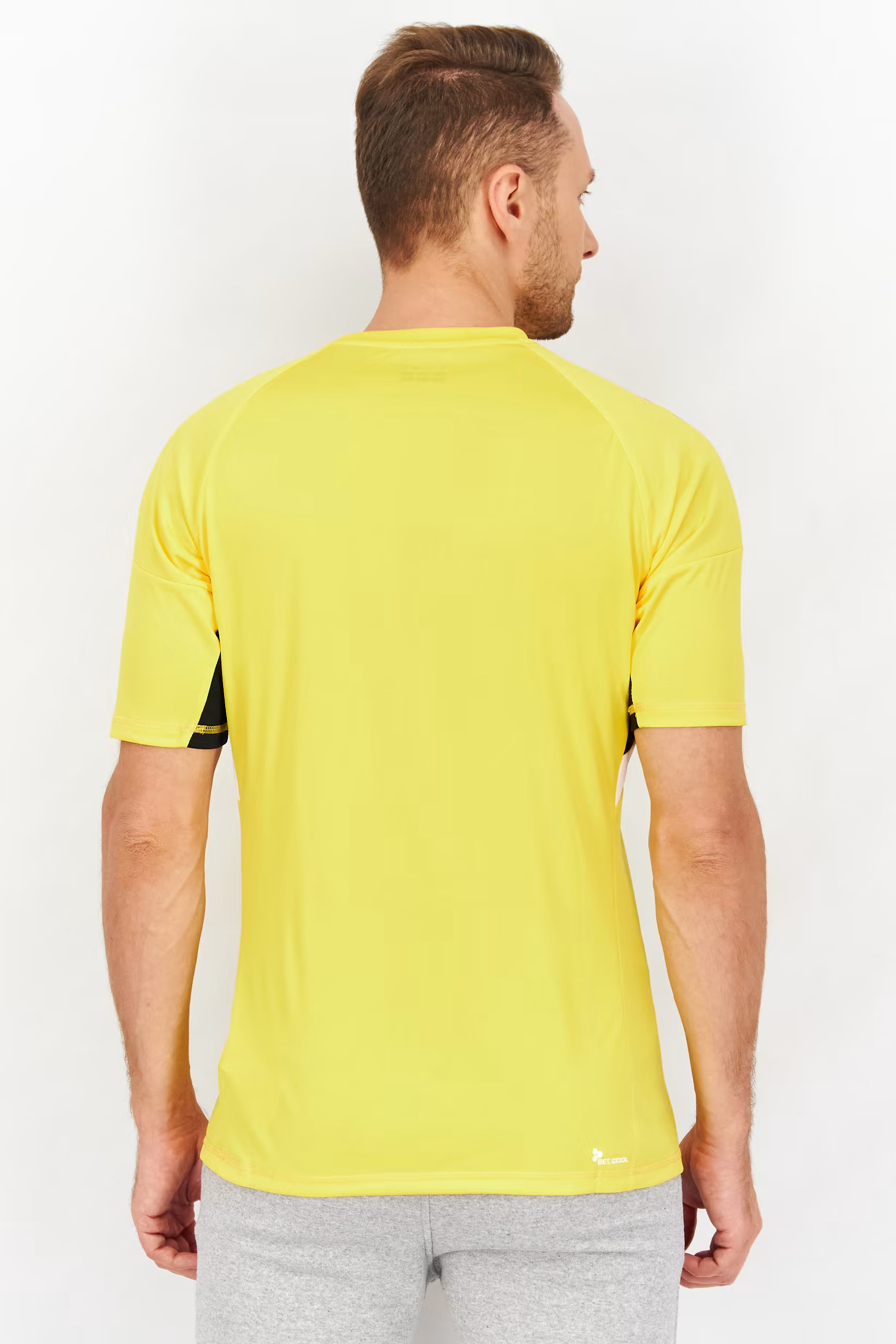 تیشرت ورزشی Hummel اورجینال کد Yellow
